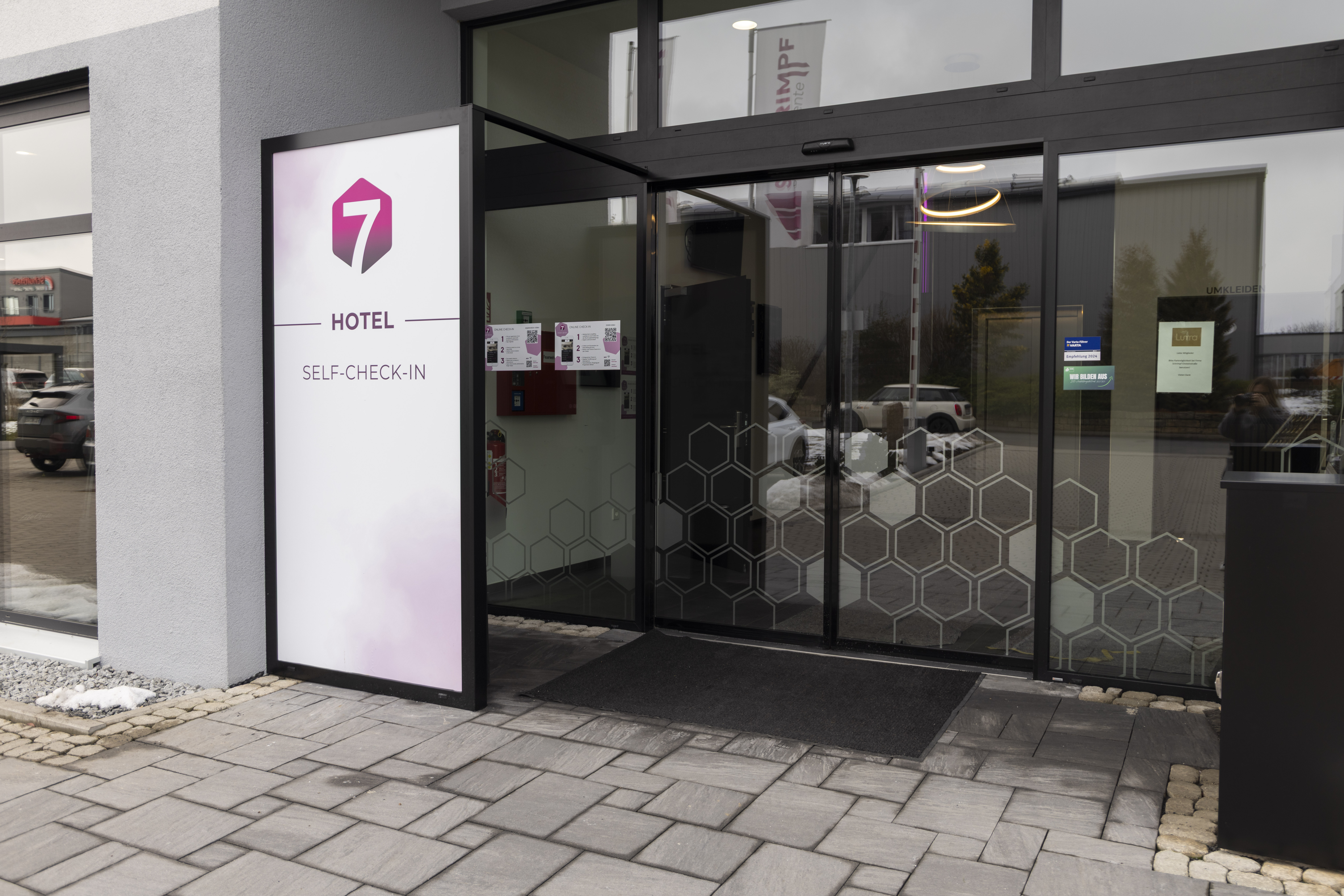 Digital y personal – Self-Check-in Kiosk